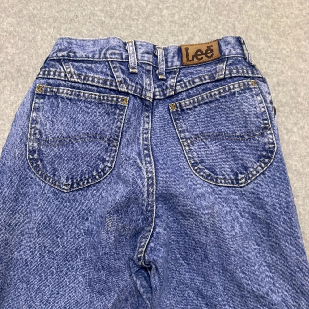 Vintage Lee Riders‎ High Waisted Mom Jeans Acid Wash Blue Tapered Leg 24 Waist